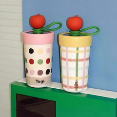 Tagi. Imagine Apple Vacuum Bottle Sippy Cup