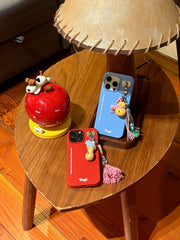 Tagi. Hulu&Peanut liquid silicone magnetic phone case