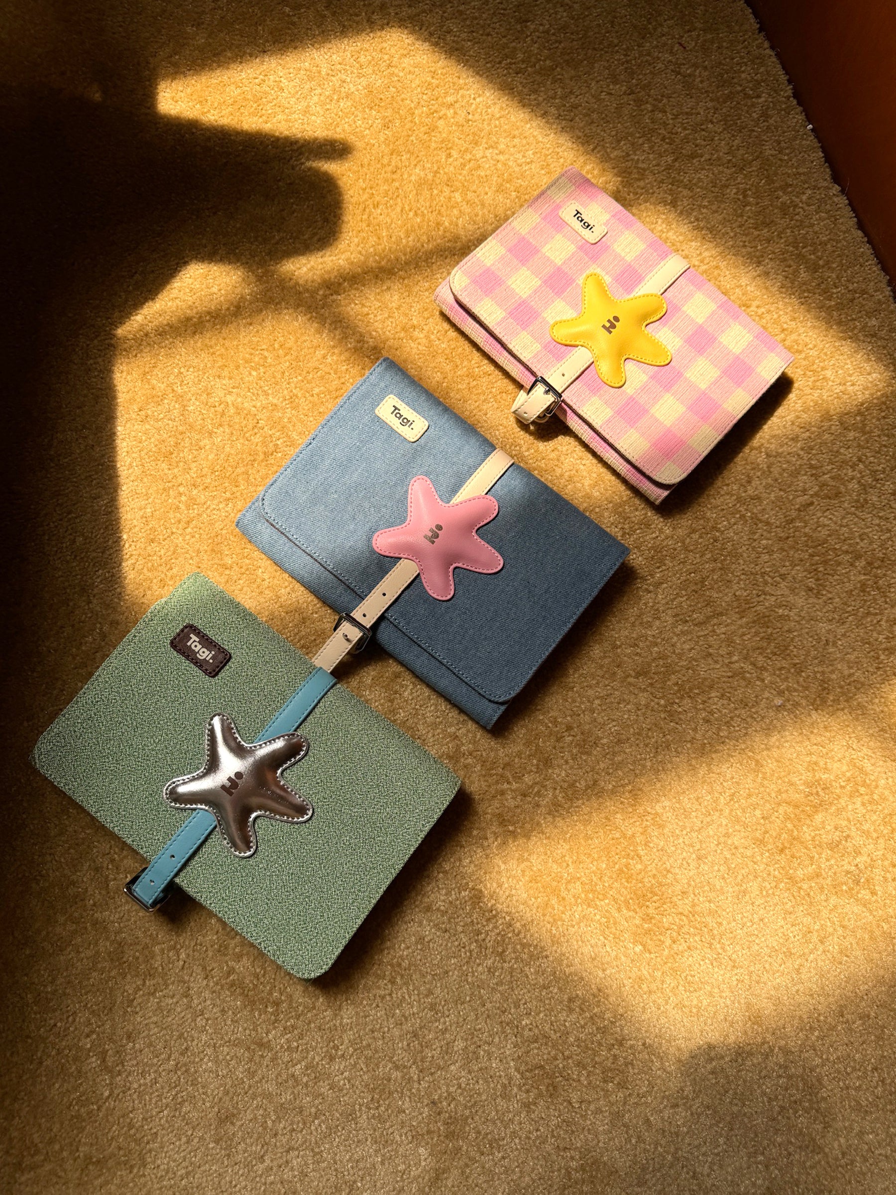 Tagi. Star Folding Jewelry Bag