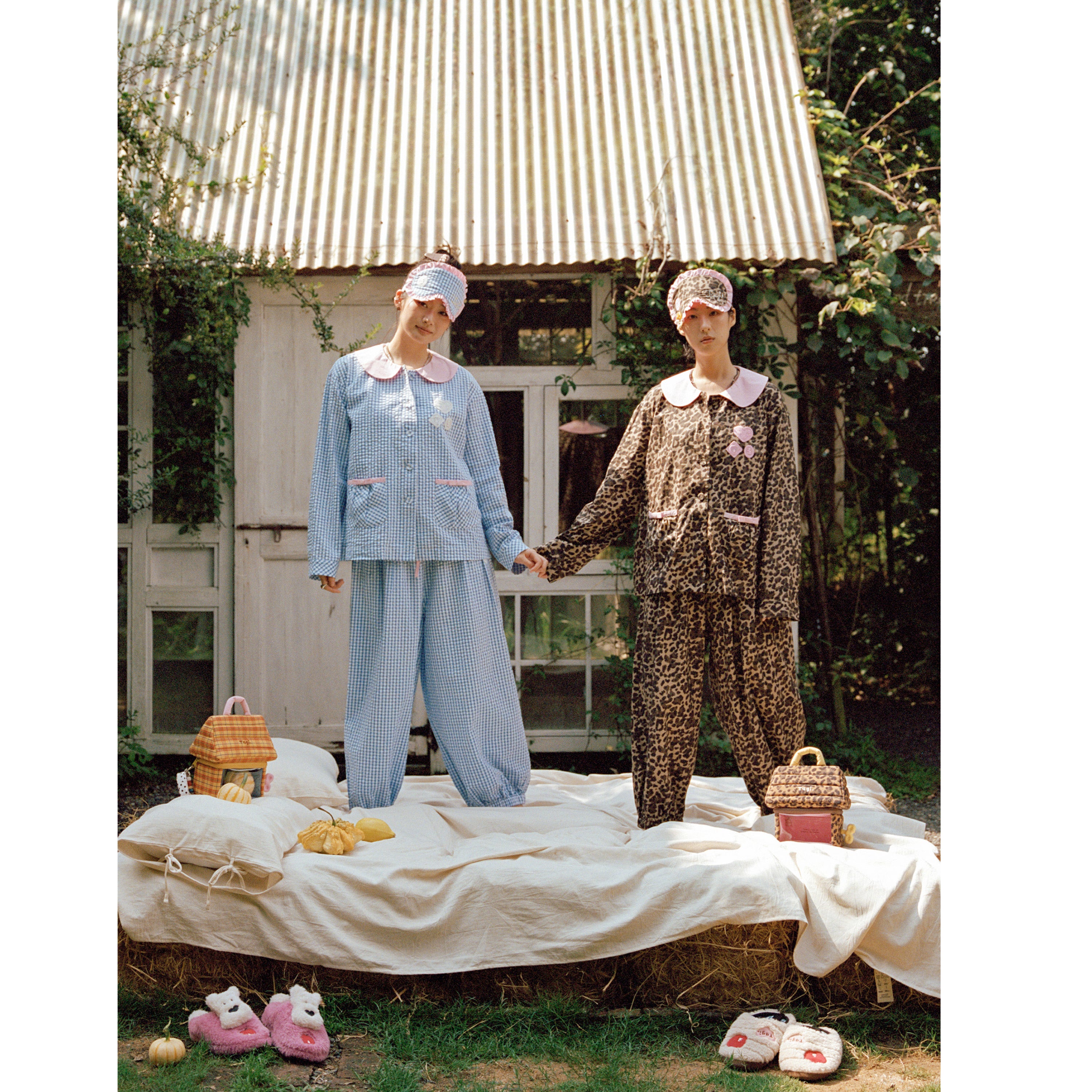 Tagi. Imagine Frame Doll Collar Homewear Set Women Pyjama Sets / Ruffle Eye Mask