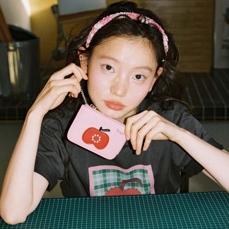 Tagi. Fruit Card Holder