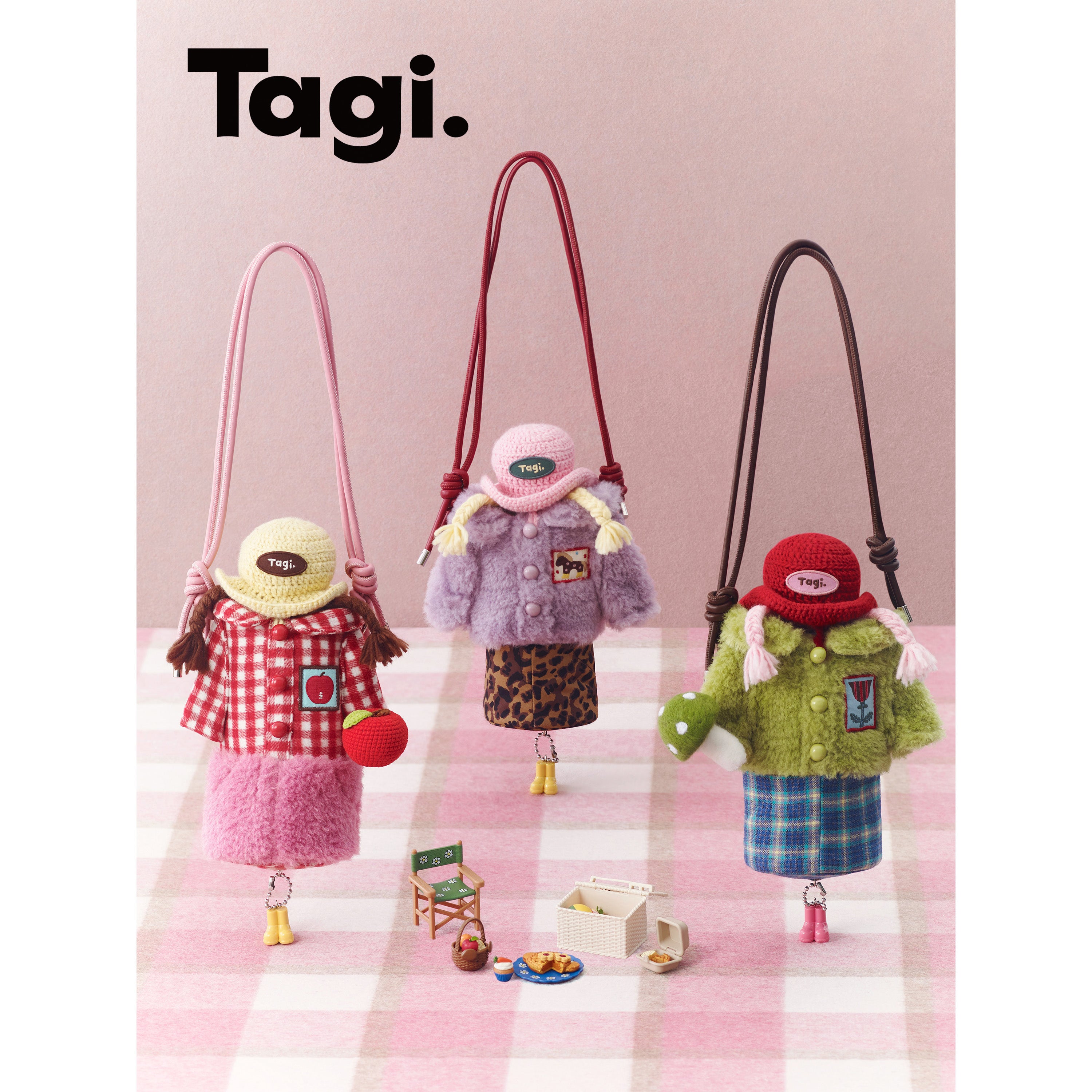 Tagi. Dress-up Game Crossbody Bag