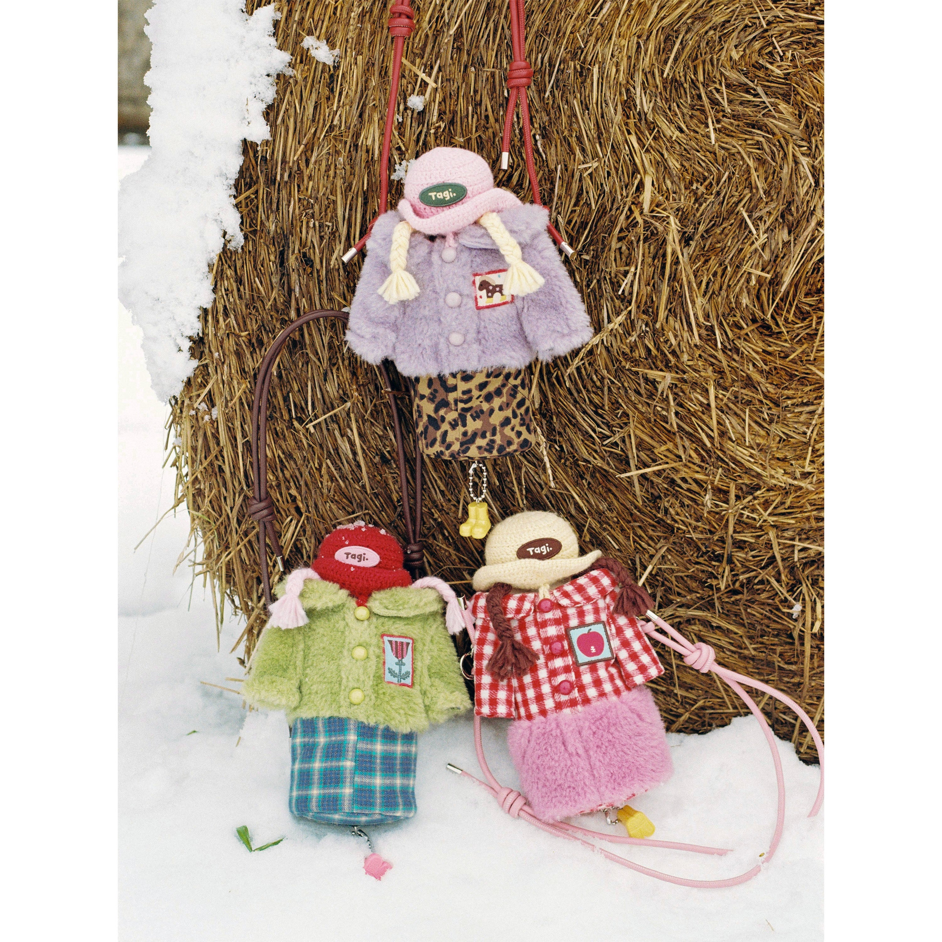 Tagi. Dress-up Game Crossbody Bag