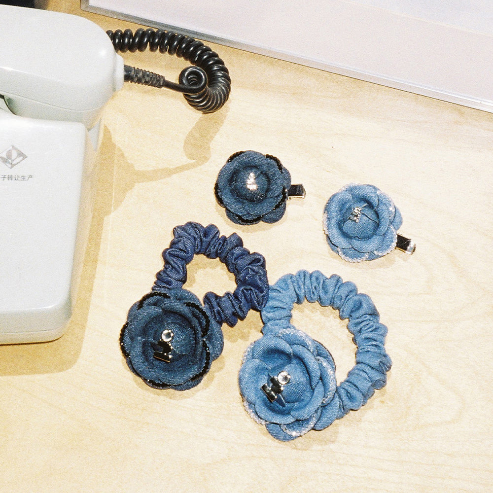 Tagi. Demin Flower Hair Tie