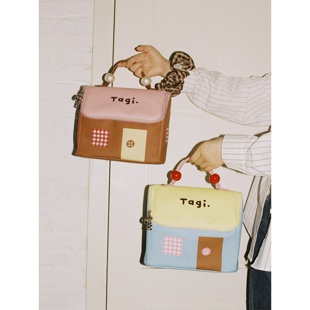 Tagi. Signal House Cosmetic Bag