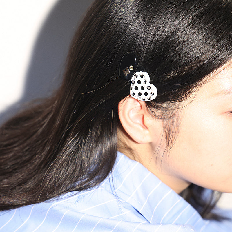 Tagi. Signal Heart Hair Clip