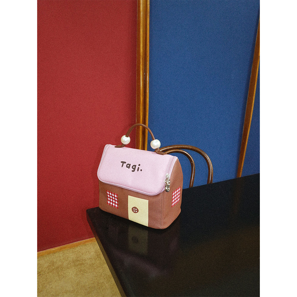 Tagi. Signal House Cosmetic Bag