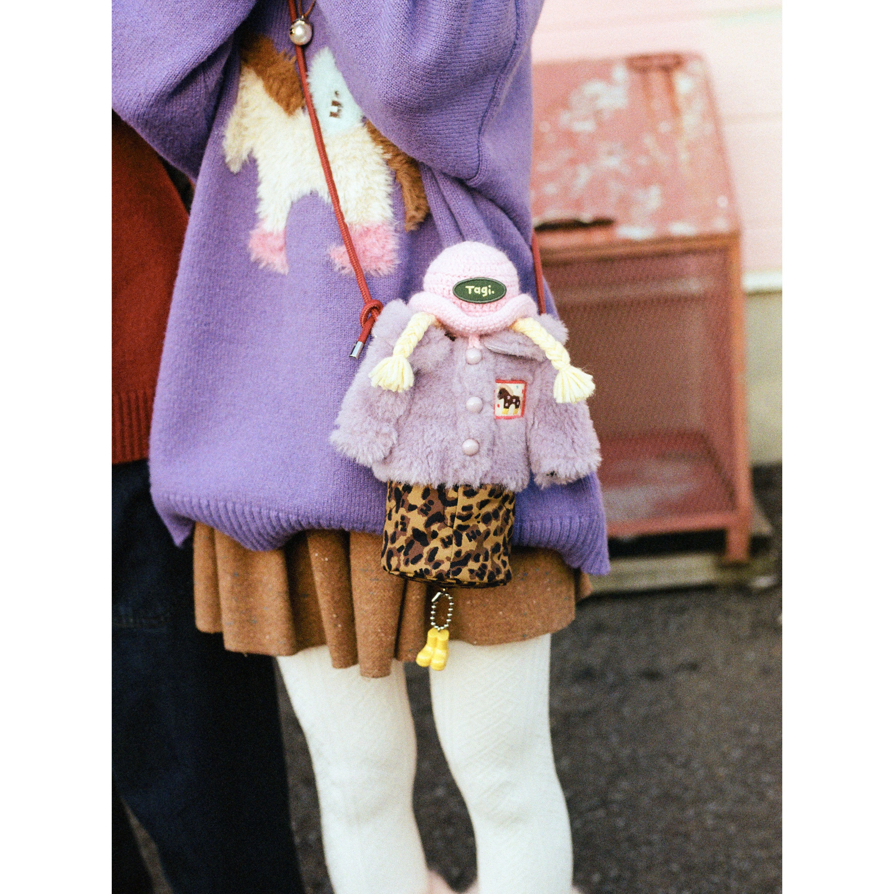 Tagi. Dress-up Game Crossbody Bag