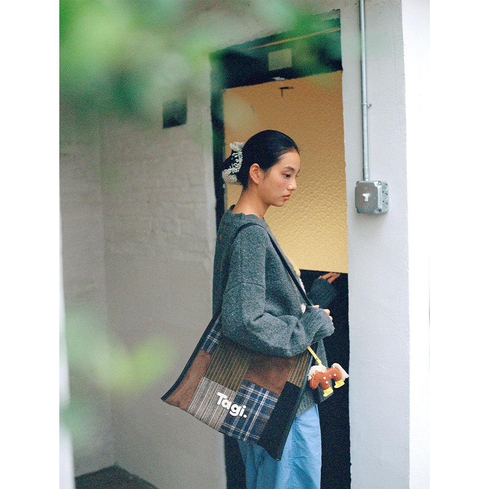 Tagi. Patchwork Shoulder Bag