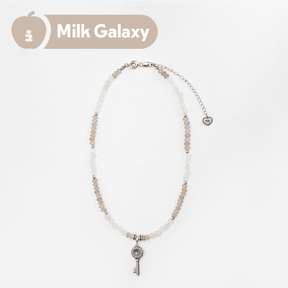 Tagi. Vintage Key & Lock Necklace
