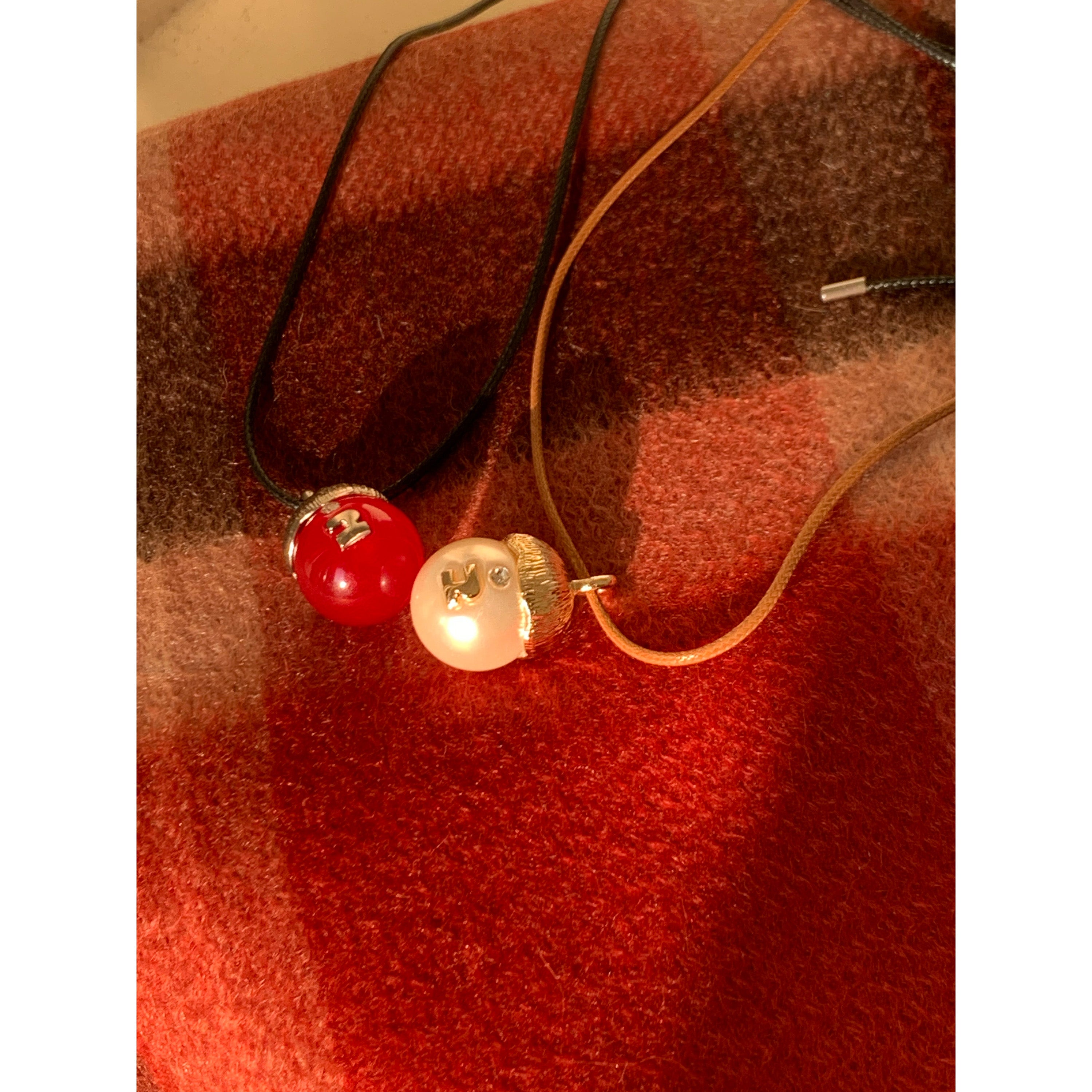 Tagi. Hazelnut Necklace