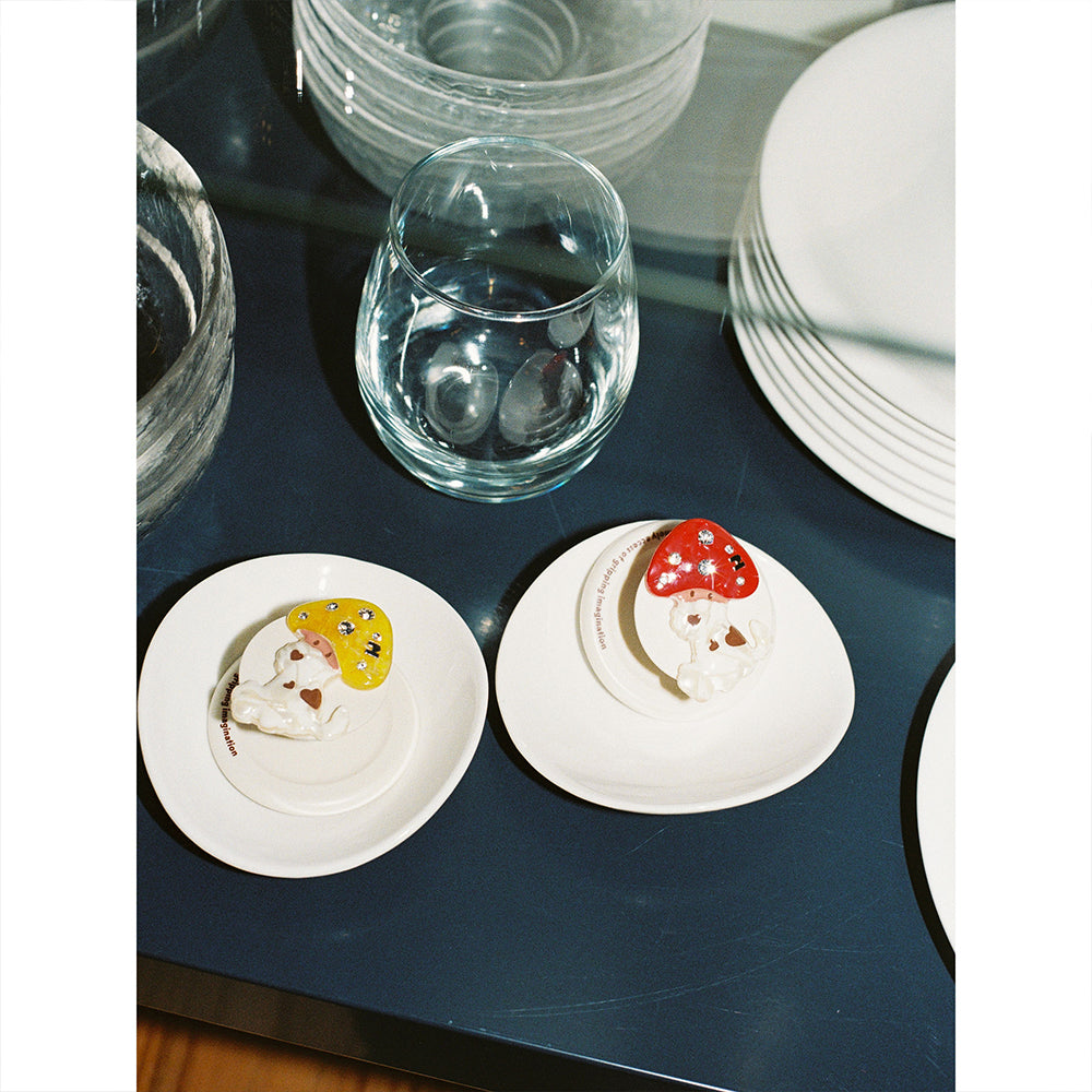 Tagi. Magi and Mushroom Popcorn Magnetic Phone Holder