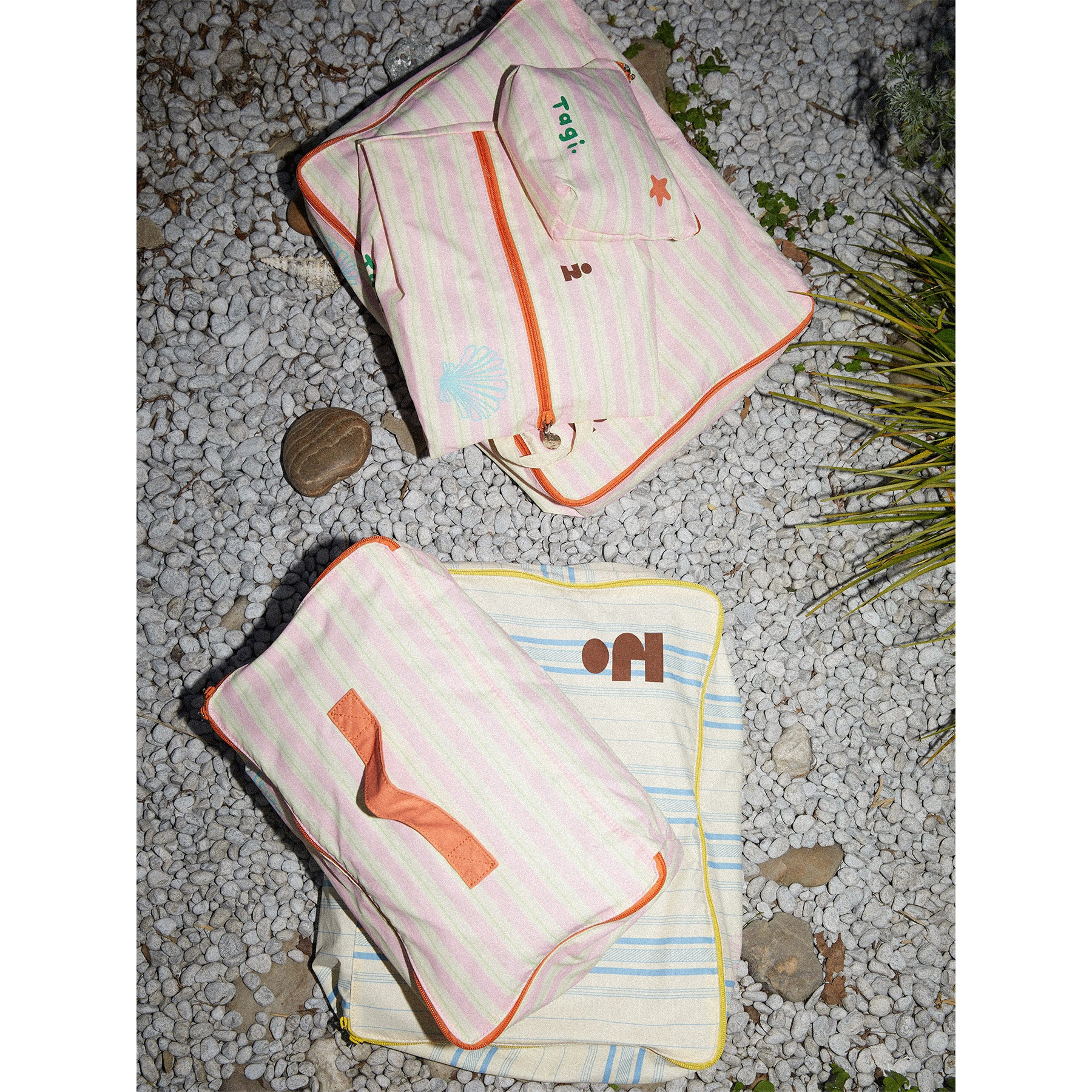 Tagi. Star Travel Storage Bag
