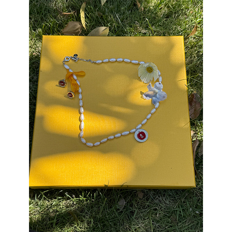 Tagi. Gold Coin Smiley Apple Ring