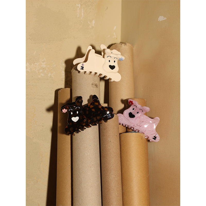 Tagi. Haha Hair Claw