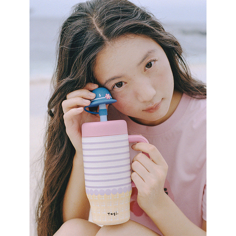 Tagi. Dress-up Game Hat Vacuum Bottle