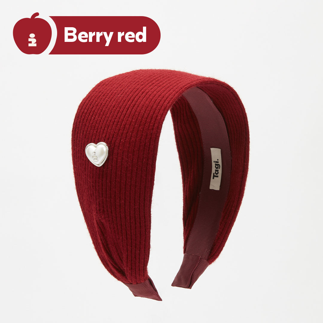 Tagi. Wide-brimmed Knitted Pearl Headband