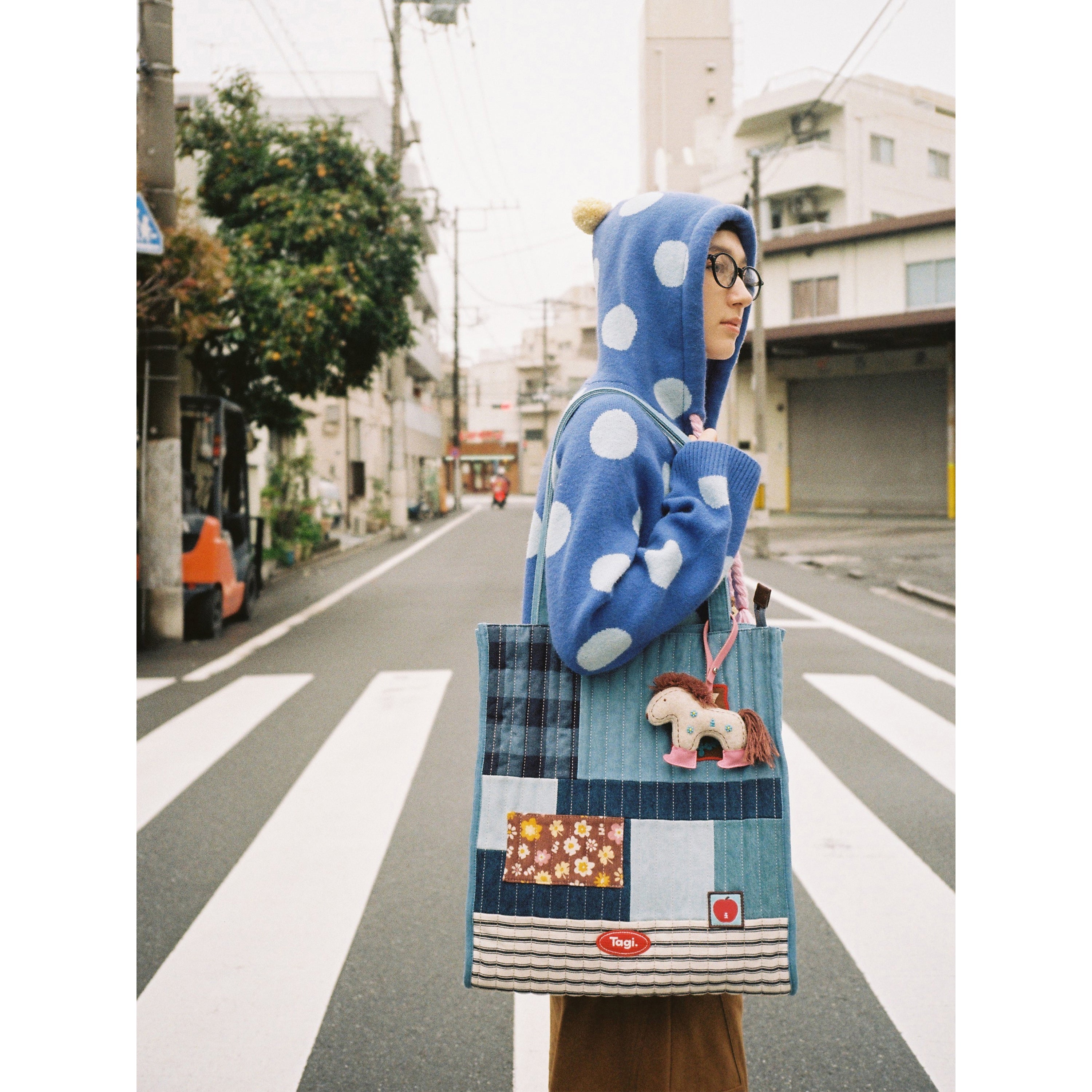 Tagi. Imagine Patchwork Put-Put Denim Shoulder Bag