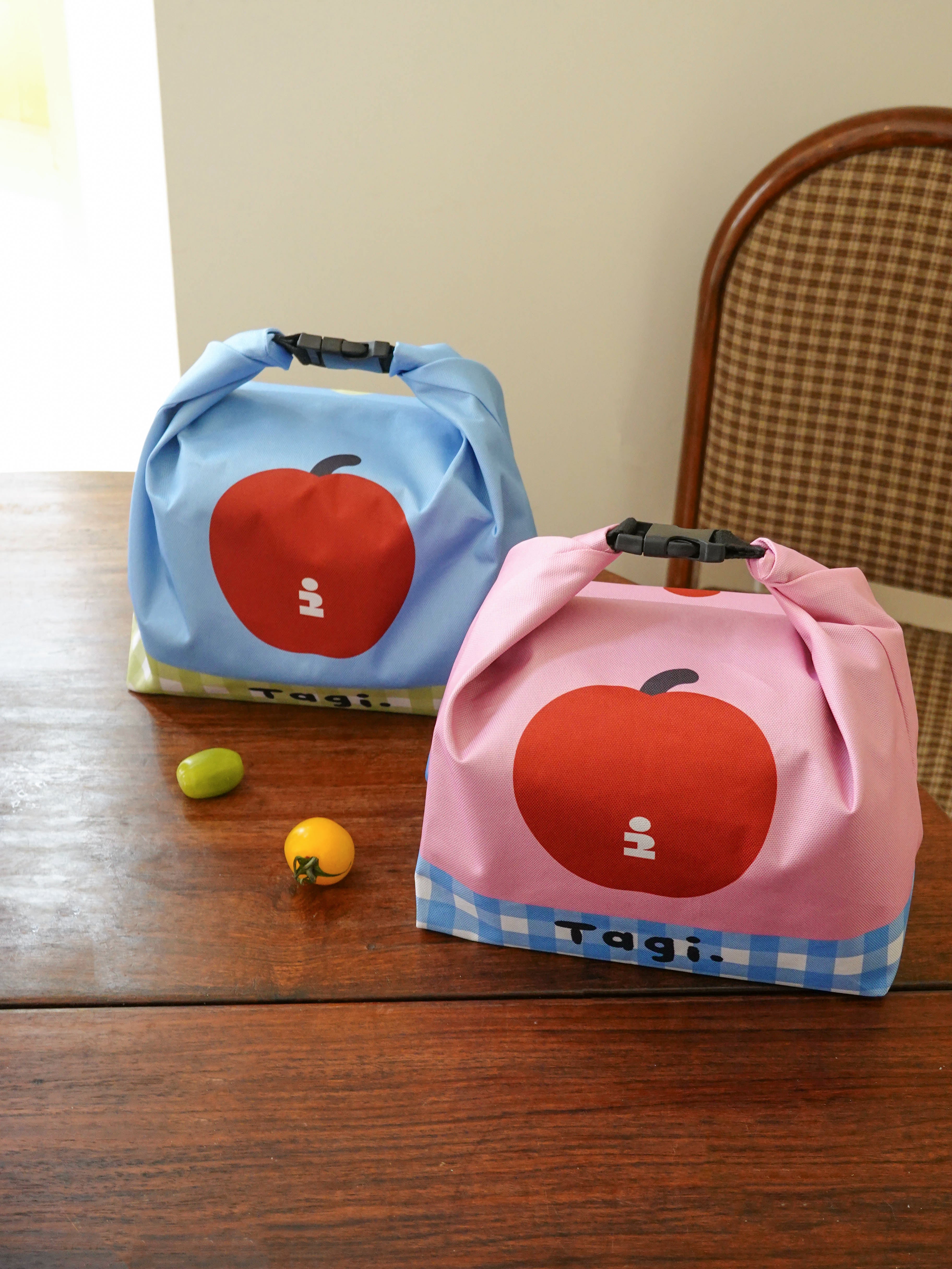 imagine Apple Portable Storage Bag Strawberry
