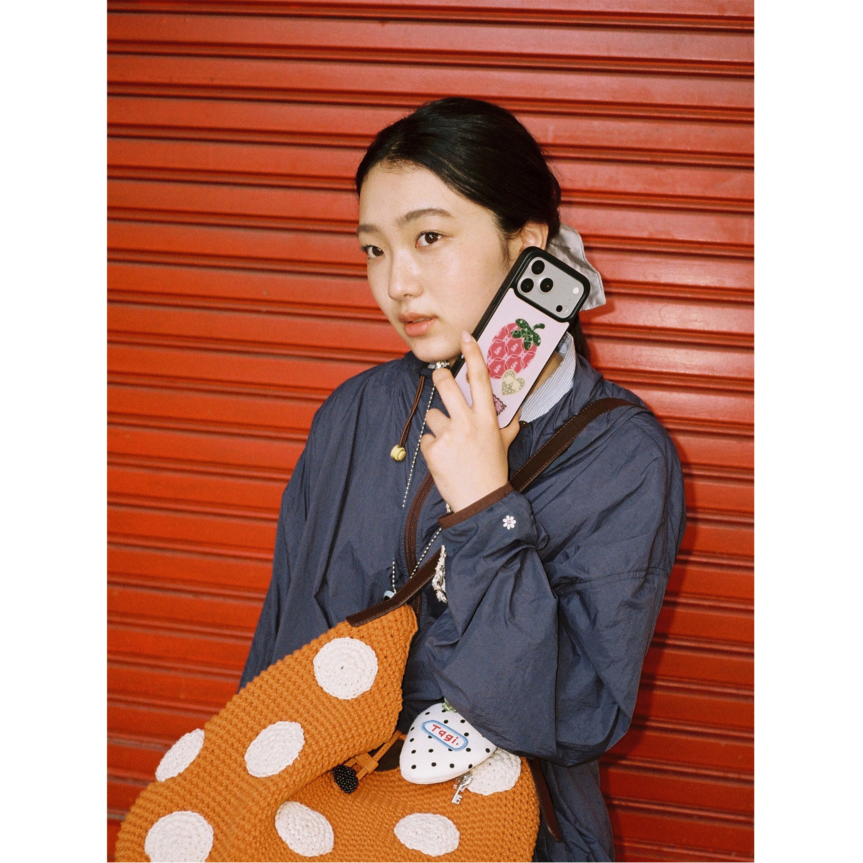 Tagi. Inspire Strawberry Magnetic Phone Case / Shining Blossom Rhinestone Phone Charm iPhone 16 17 Pro/Pro Max