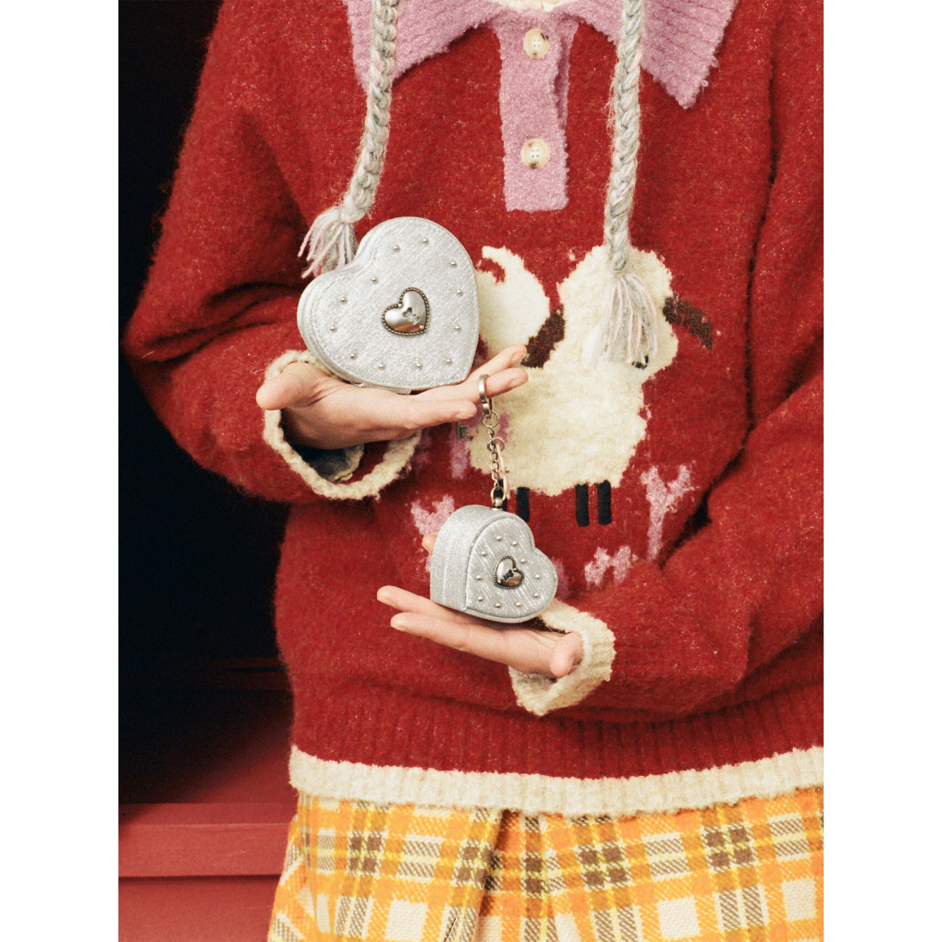 Tagi. Put-Put Heart Jewelry Box and Ring Storage Box Charm