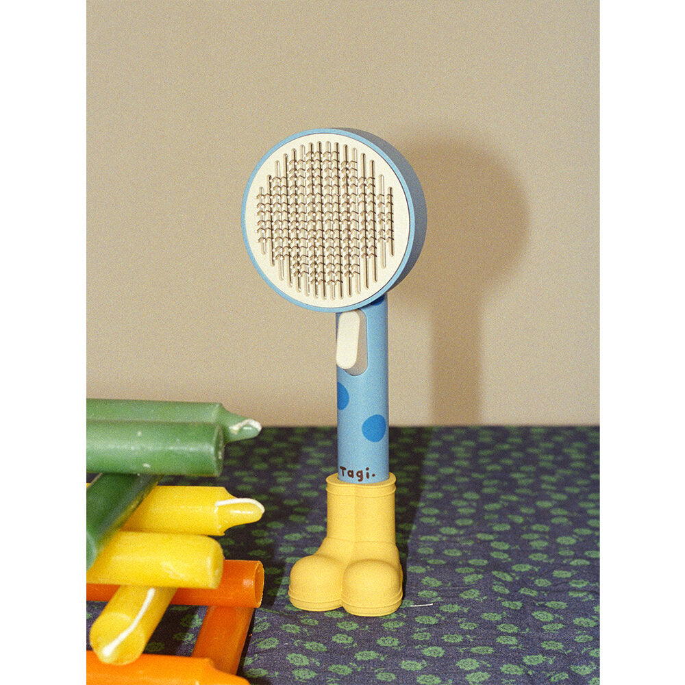 Tagi. Pet Comb