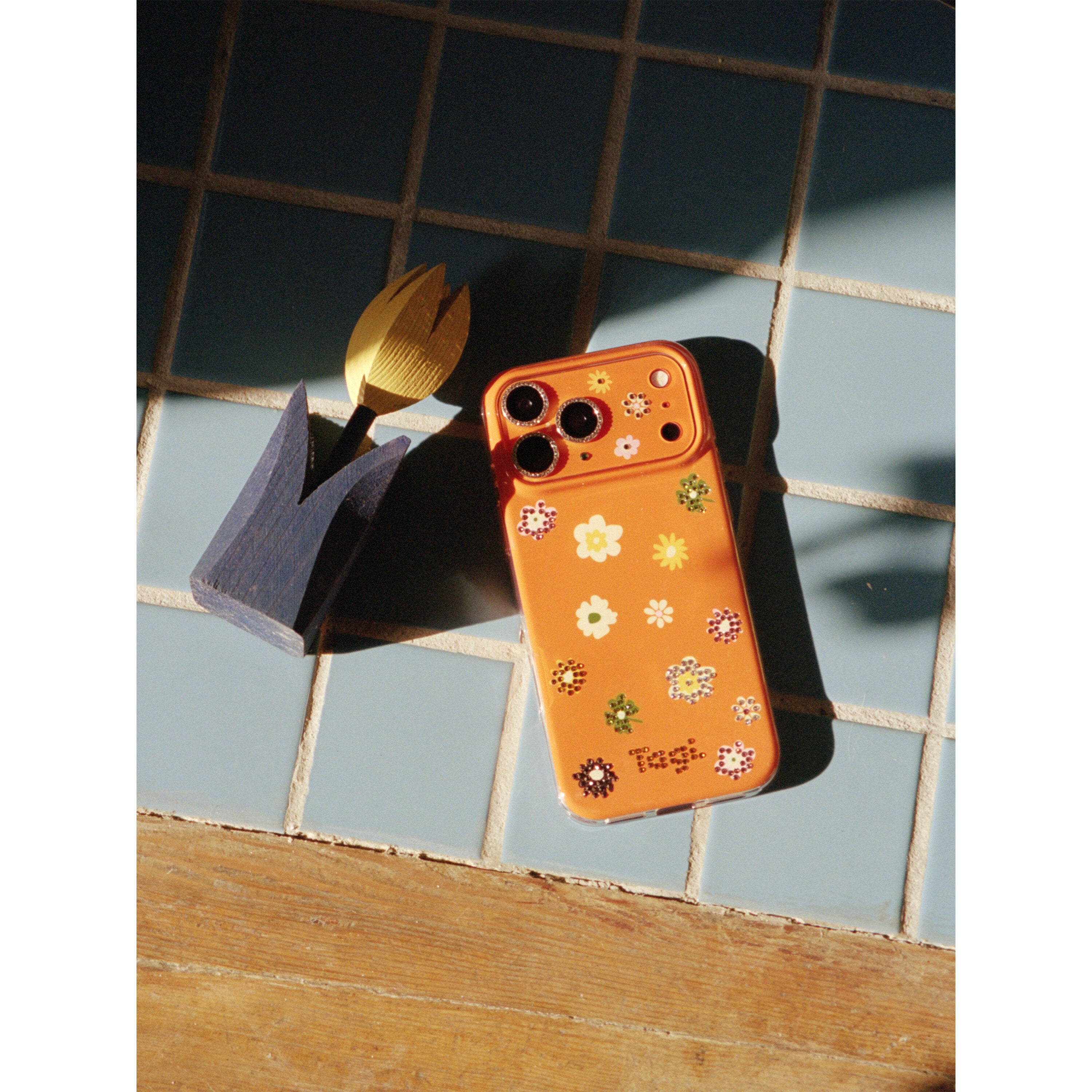 Tagi. Inspire Picnic Magnetic Phone Case/ Imagine Butterfly Magnetic Phone Holder/ Inspire Picnic Diamond Protective Film