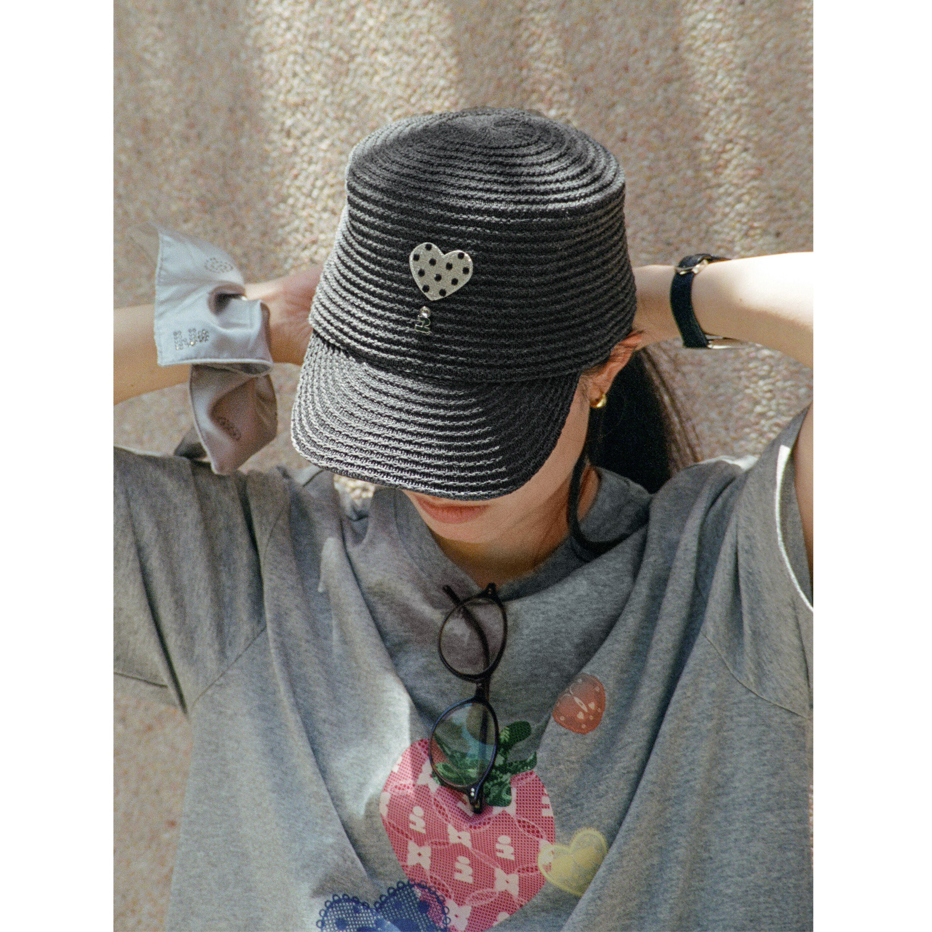 Tagi. Heart Dots Riding Cap Woven Newsboy Cap