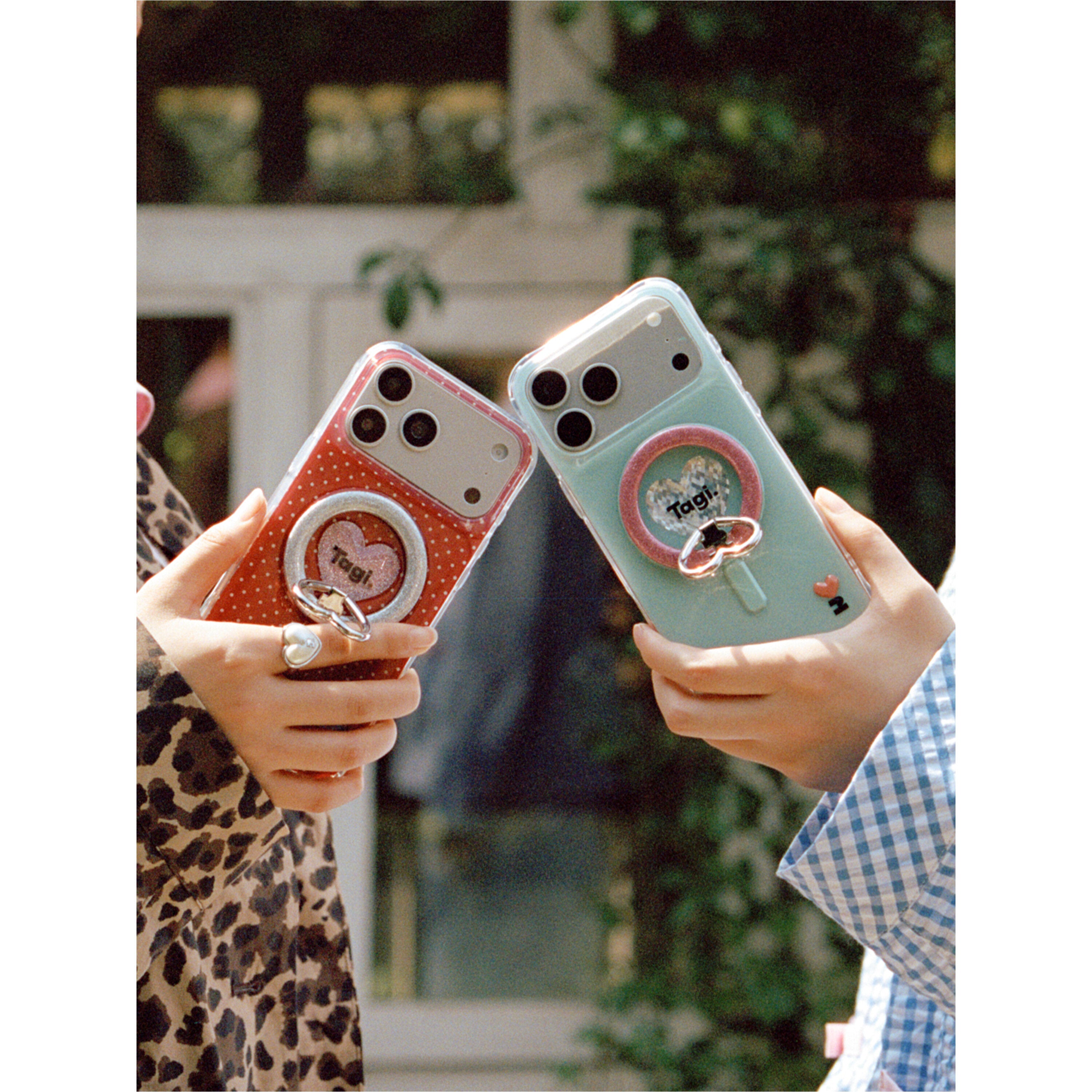 Tagi. Put-Put Happy Magnetic Phone Case and Magnetic Phone Grip iPhone 17/18 Pro Max