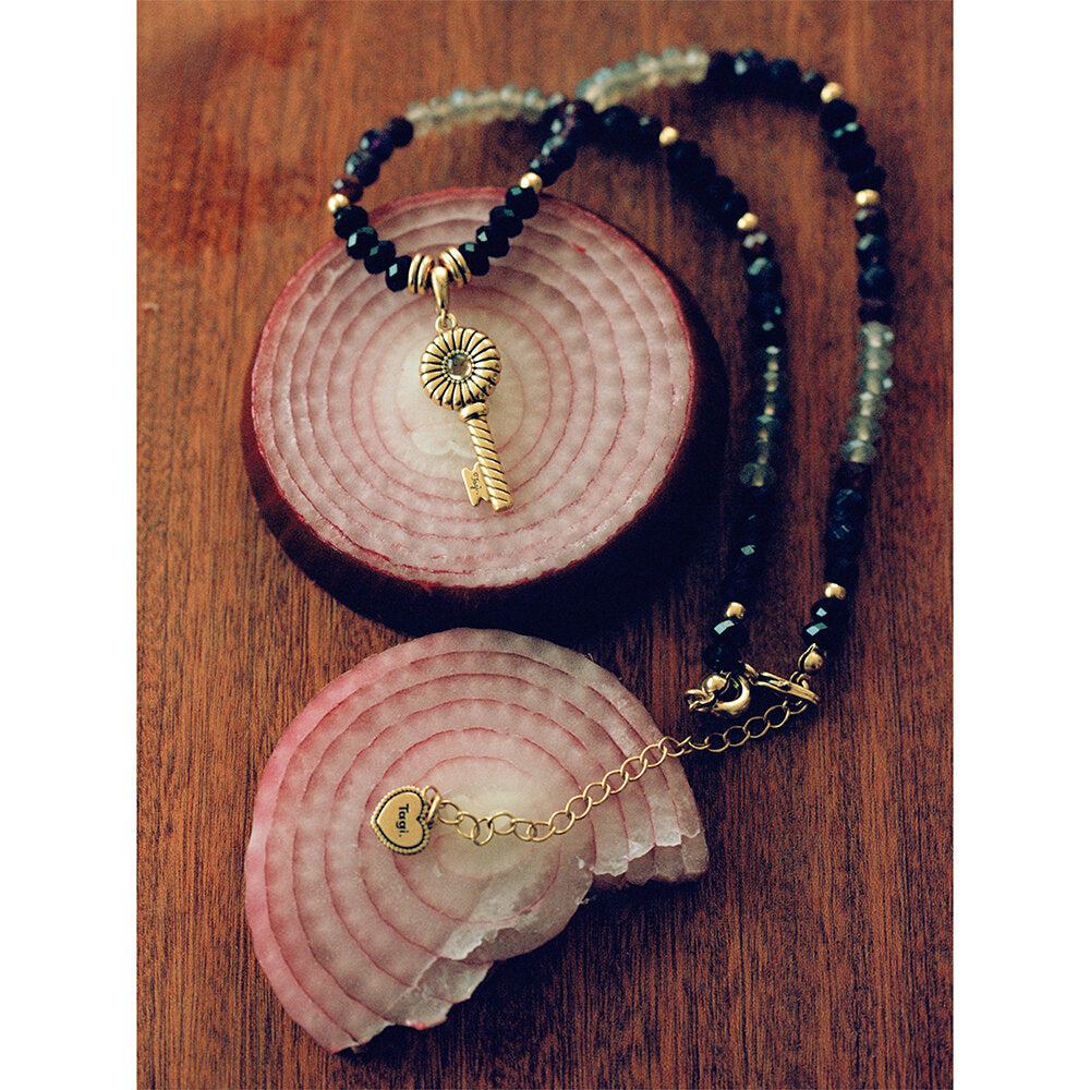 Tagi. Vintage Key & Lock Necklace