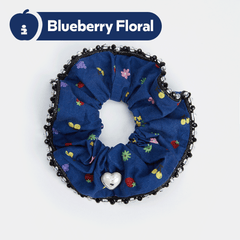 Tagi. Love Pearl Hair Scrunchie