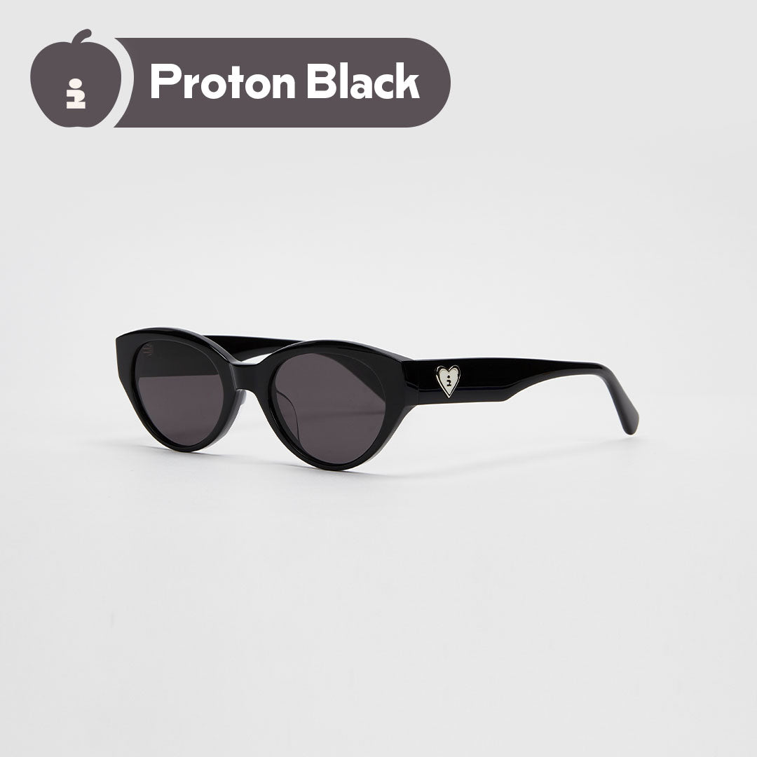 Tagi. Love Vintage Sunglasses