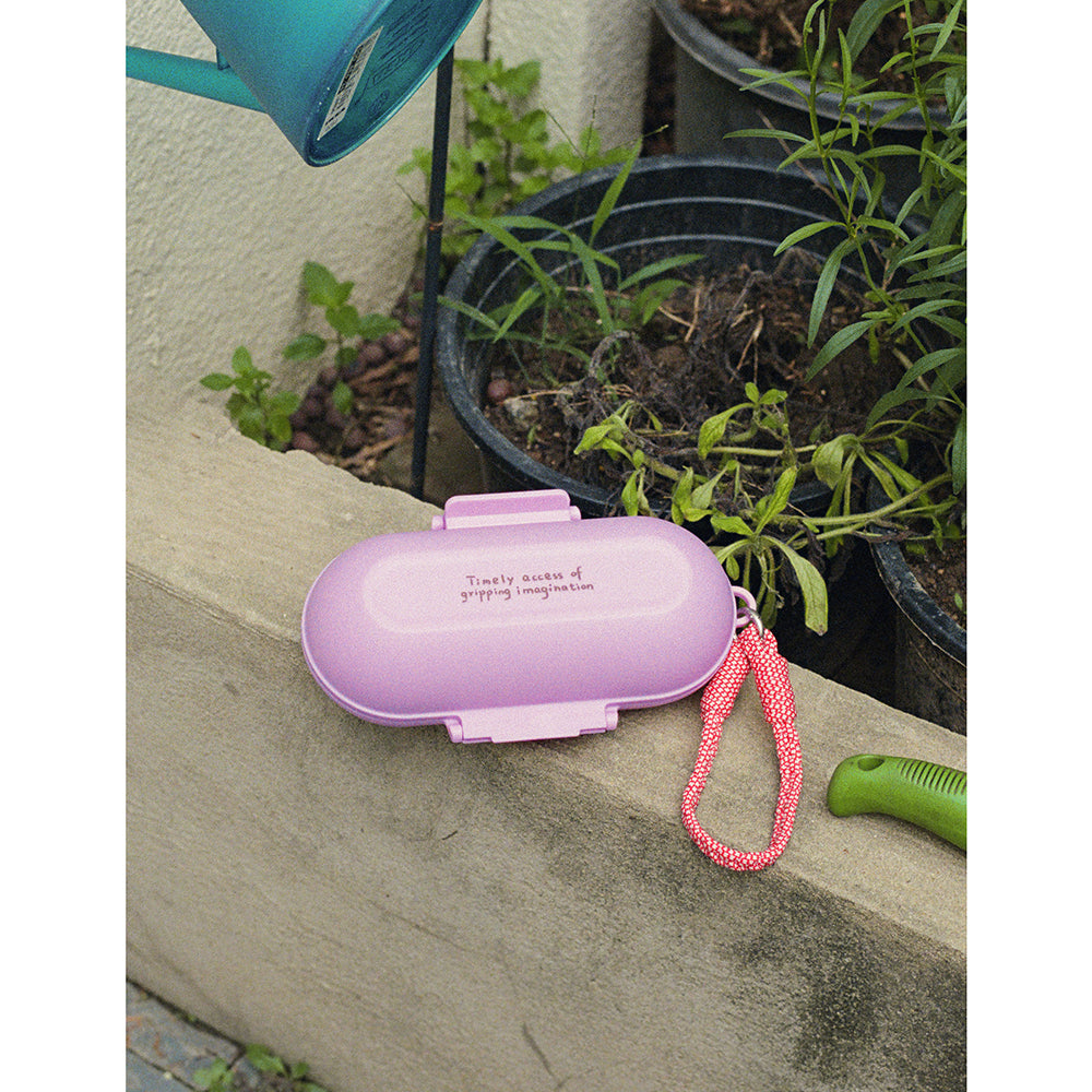 Tagi. Inspire Strawberry Portable Pet Bowl
