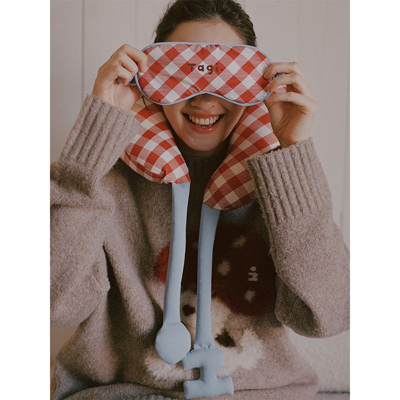 Tagi. Put-Put Heart Neck Pillow&Eye Mask Set