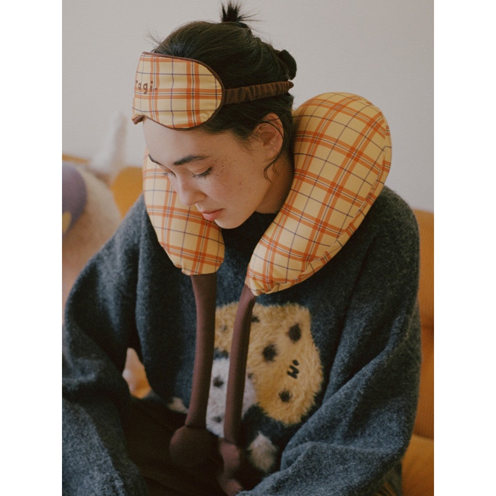 Tagi. Put-Put Heart Neck Pillow&Eye Mask Set