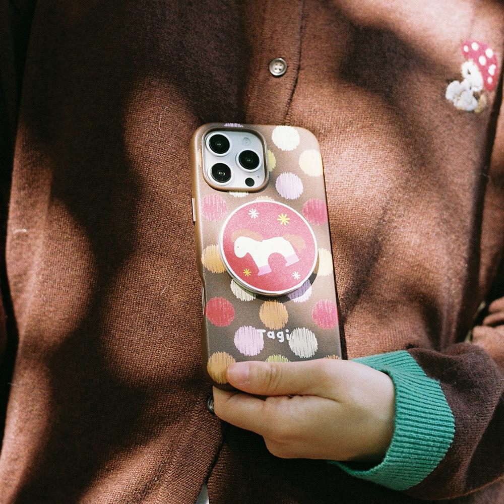 Tagi. Reunion Magnetic Phone Case & Magnetic Bracket