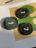 Tagi.Natural Stone"Pebble Paint" Phone Holder