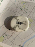 Tagi.Natural Stone"Pebble Paint" Phone Holder